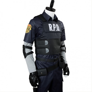 Illustration for article titled exactly how to cosplay resident evil 2 game character leon